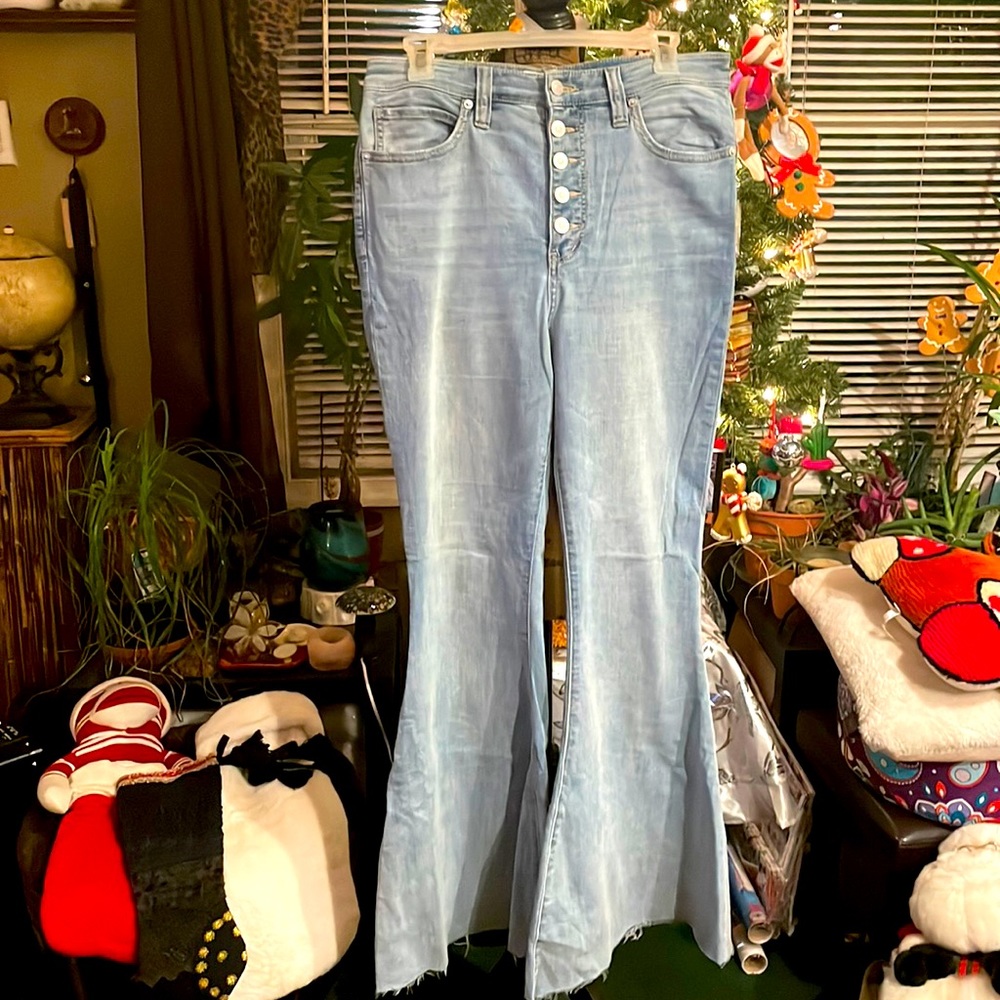 NWOT. FreePeople Jeans. Size 31.